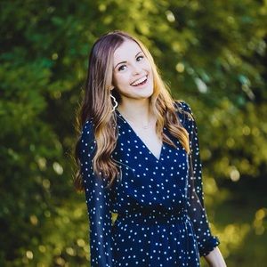 Meet your Posher, Emily